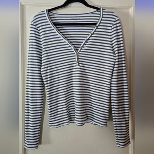 American Eagle Striped V-Neck Buttoned Women's Top Sz L